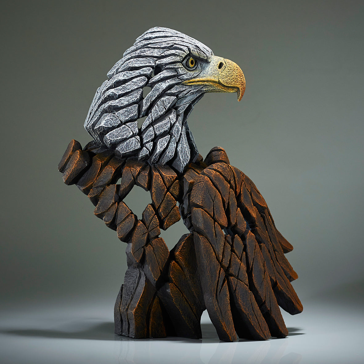 bald eagle sculpture bust by artist edge sculpture