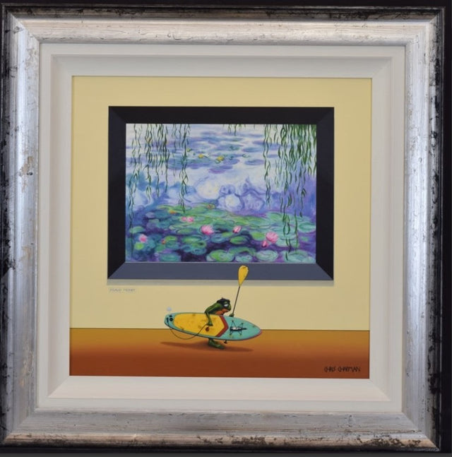 le paddle boarder framed print by artist chris chapman