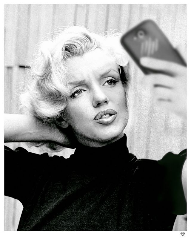 monroe selfie print by artist jj adams