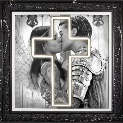 Picture of Romeo and Juliet Glass Embellished Metallic Edition